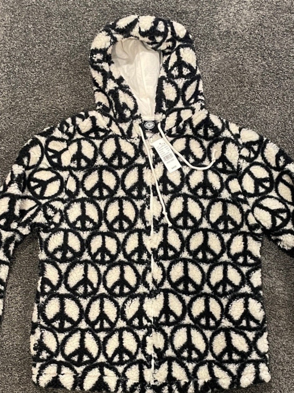 NWT Pacsun black & white peace sign fluffy zip up hoodie